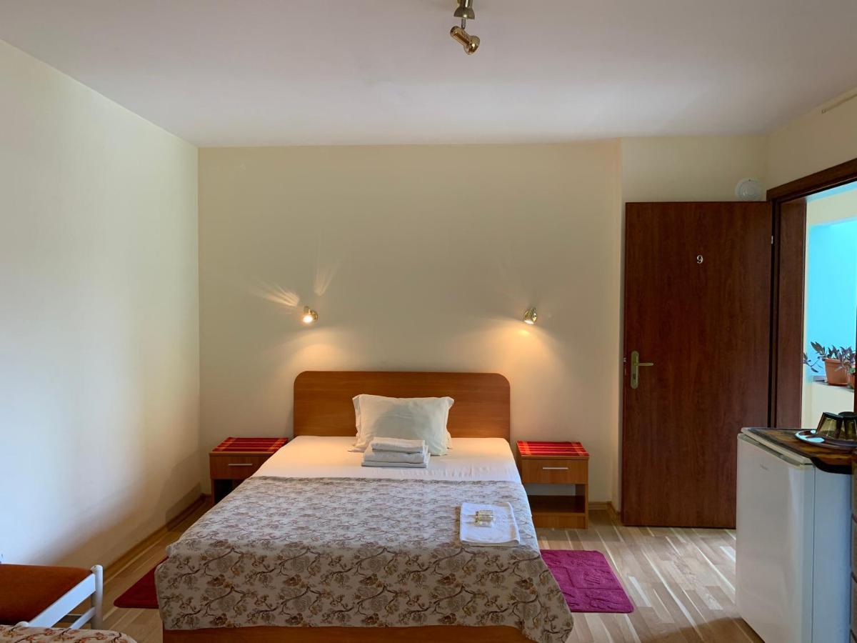 Guest House “Olesya” Obzor Exterior foto