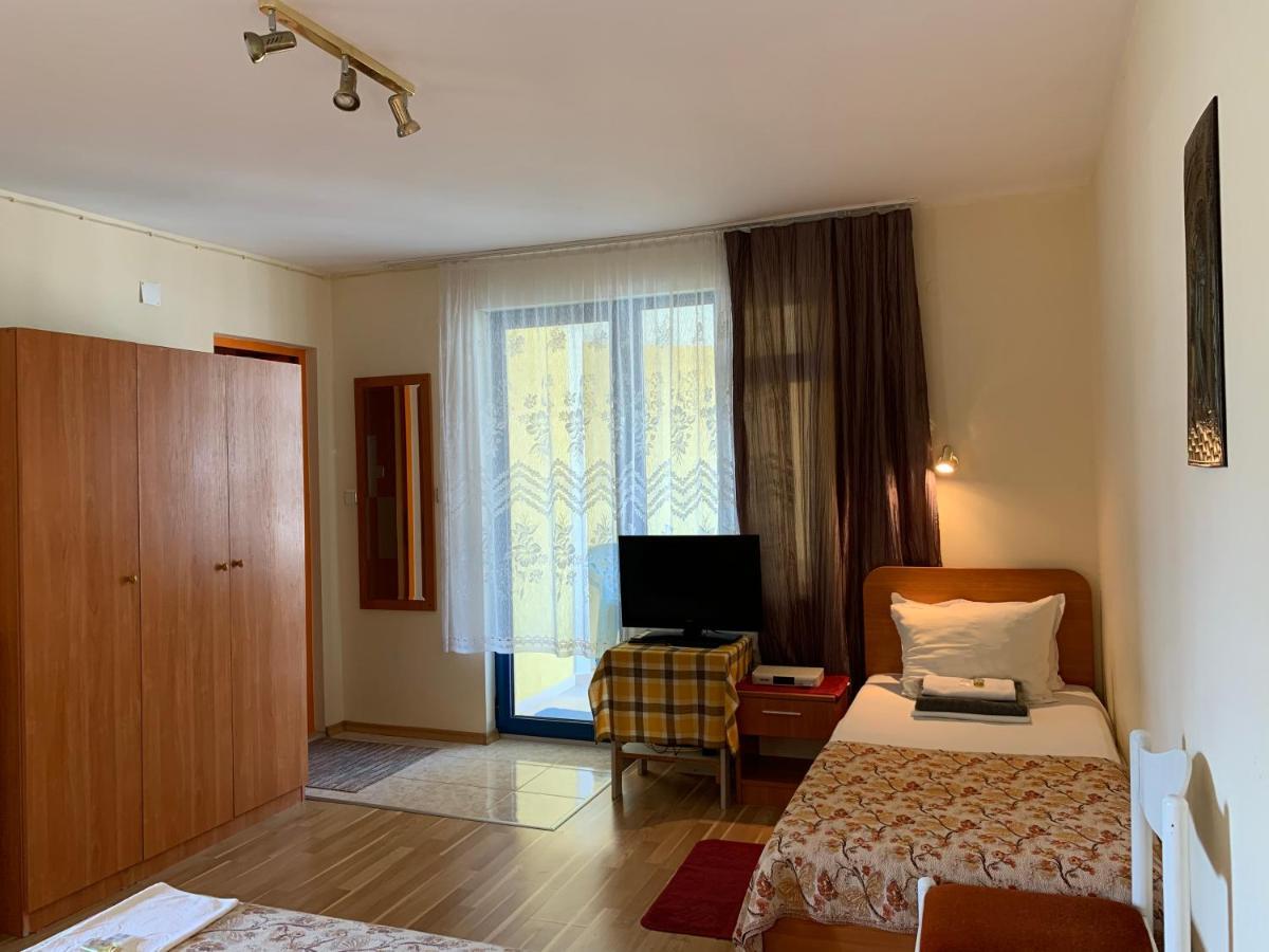 Guest House “Olesya” Obzor Exterior foto