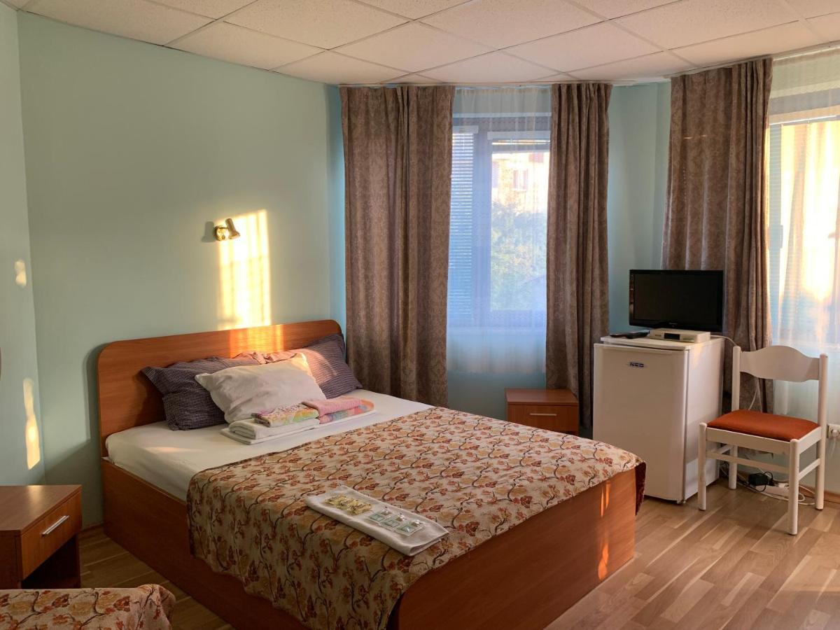 Guest House “Olesya” Obzor Exterior foto